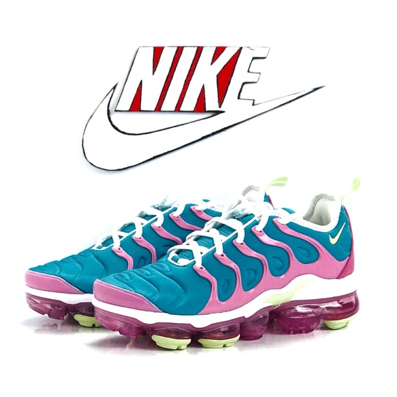 nike vapormax plus white size 6